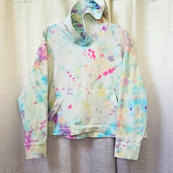 ALL IN MOTION HOODIE - Picture 1 of 11